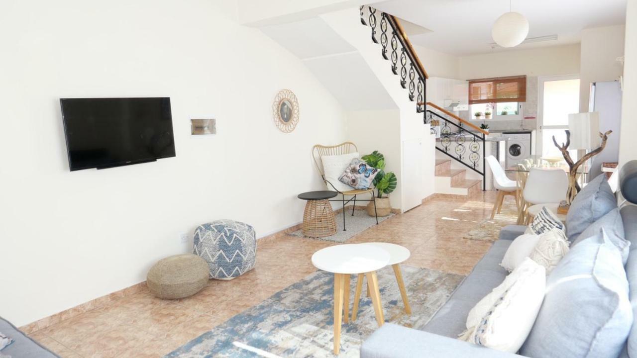 Melanos Residence 2 Bdrm Townhouse With Private Pool Klorakas Luaran gambar